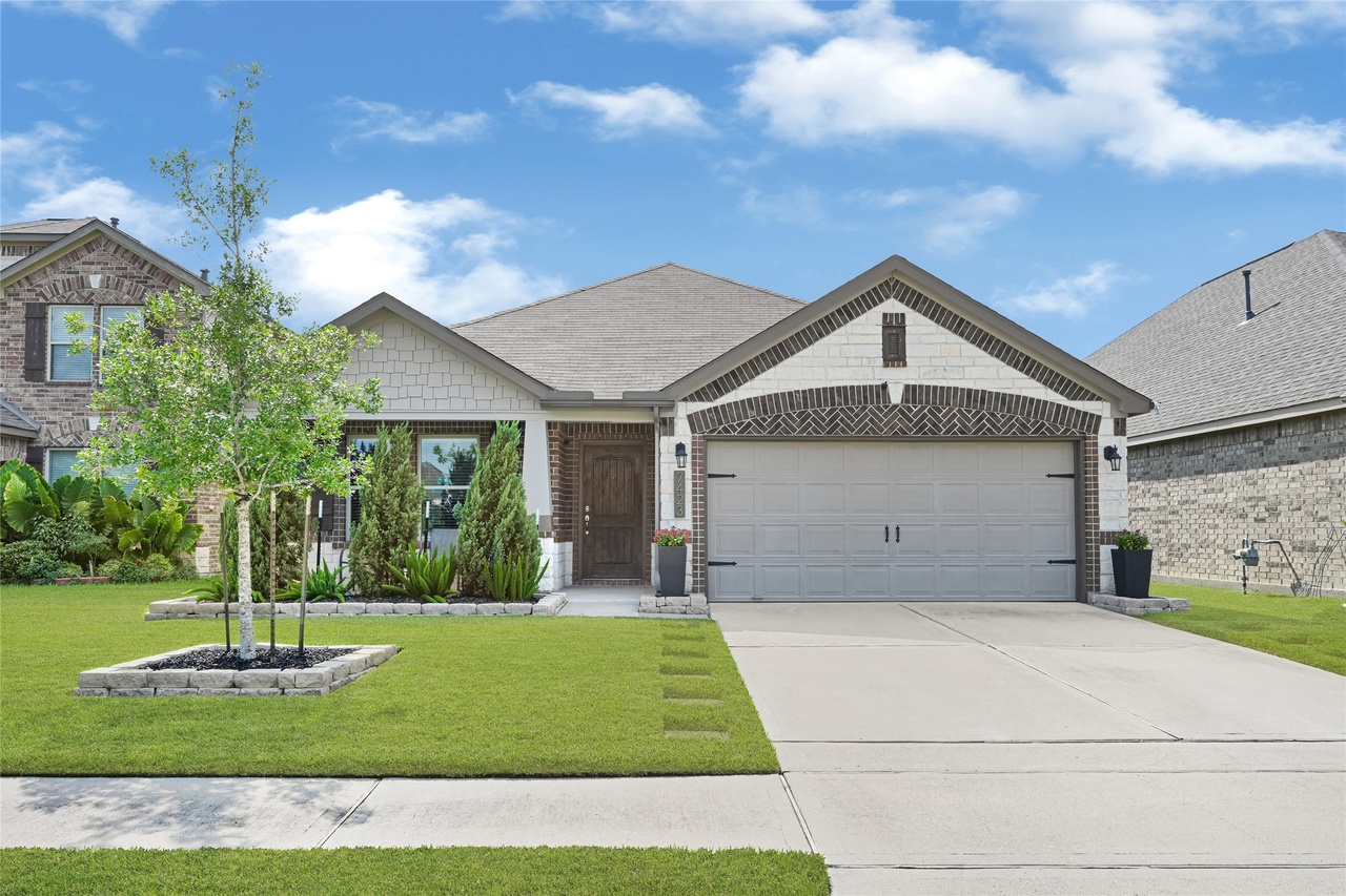 Cypress, TX 77433 | 3 beds | 2 baths | $350,000